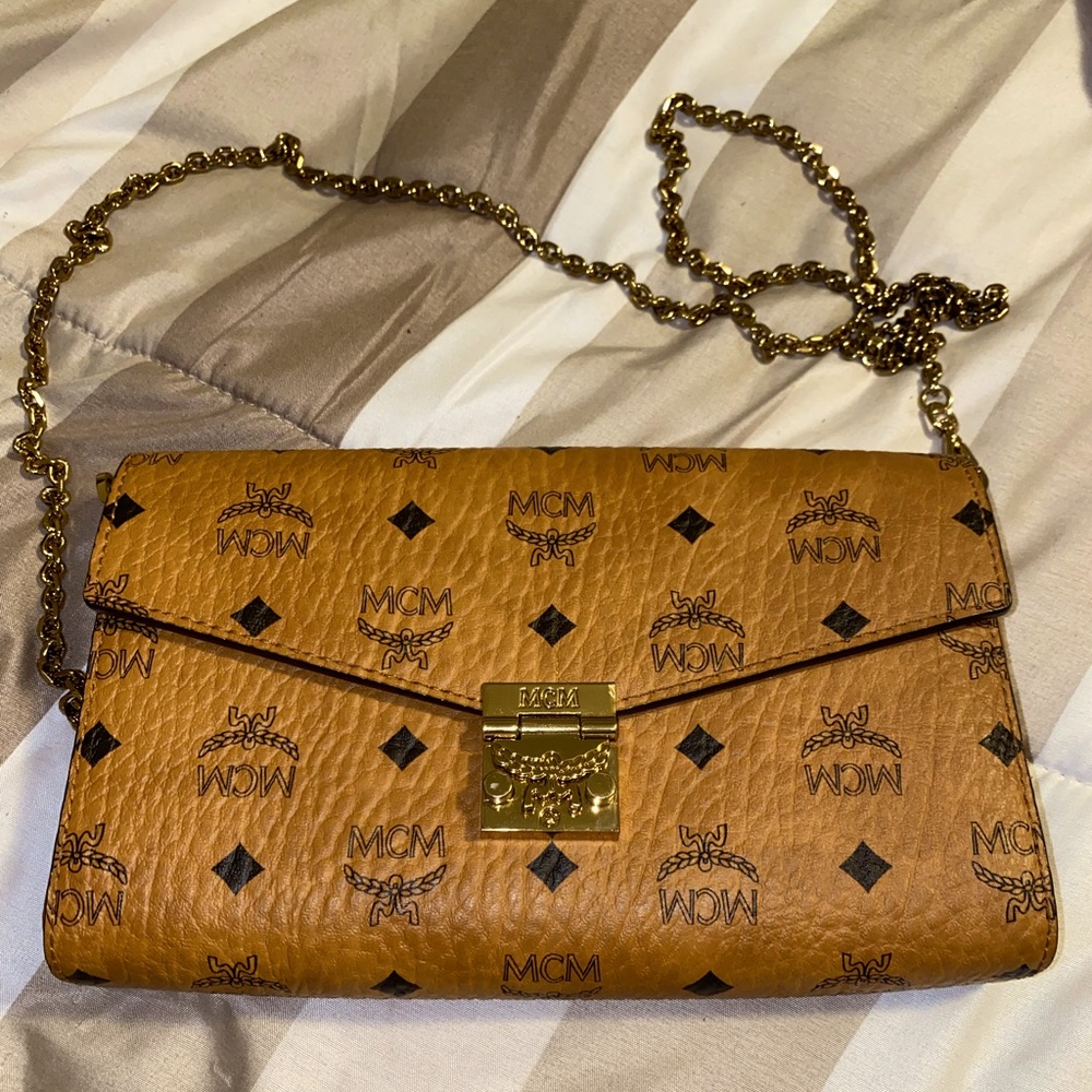 Millie Flap Visetos MCM